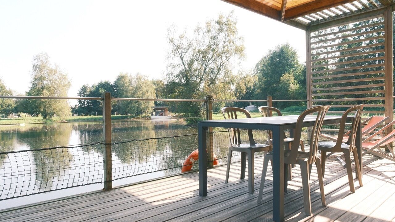 Stacaravan (Maison sur L'eau) | Terras