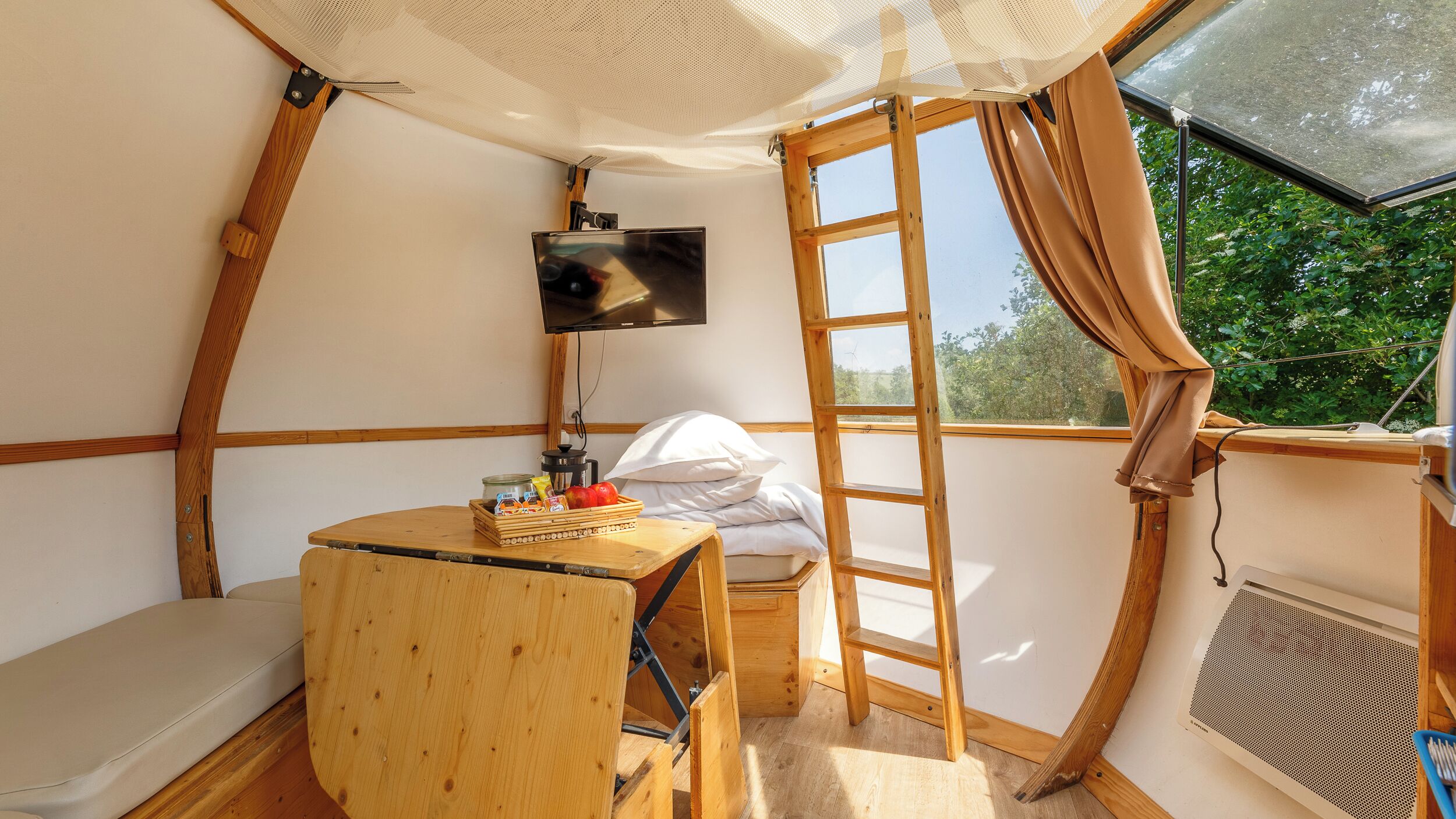 Tree House, 1 Bedroom | Bed sheets