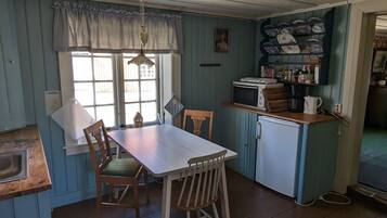 Hus – classic, 2 soverom, badstue, elveutsikt | Eget kjøkken