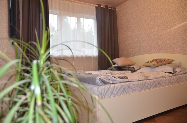 Svit - 1 sovrum | 1 sovrum, sängtillbehör av högsta kvalitet och skrivbord