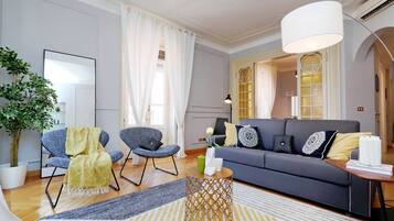 Apartment, 2 Bedrooms, 2 Bathrooms | Living area