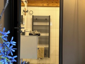Double or Twin Room (De Buizerd) | Bathroom