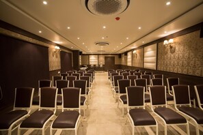 Meeting facility - Hotel Virgo Sumeru (Bhavnagar)