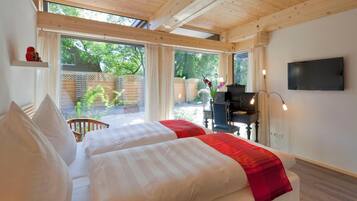 Roupas de cama premium, escrivaninha, quartos à prova de som, Wi-Fi