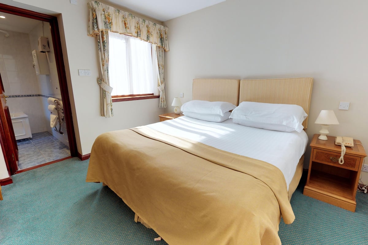 1 habitación y ropa de cama de alta calidad