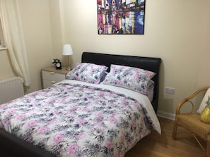 Apartment, 2 Bedrooms | 1 bedroom, desk, free WiFi, bed sheets