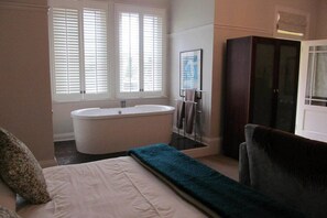 Room - The Vic Hotel (Port Elizabeth)