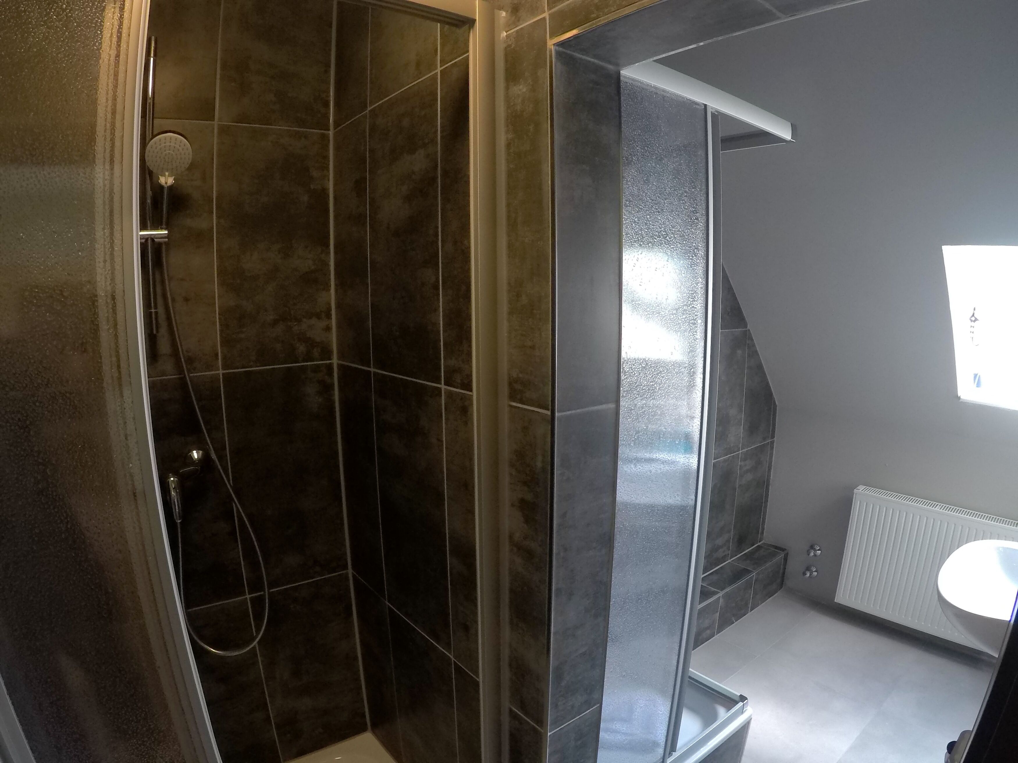 apartment 4 | bathroom shower