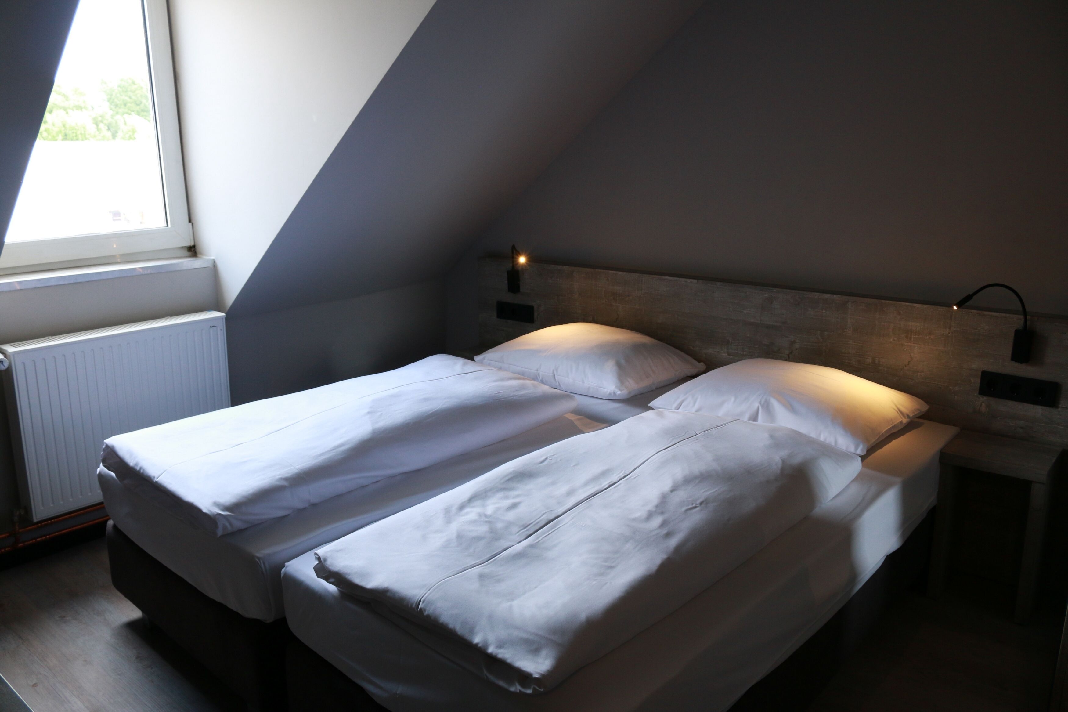 apartment 3 | individually furnished, desk, free wifi, bed sheets