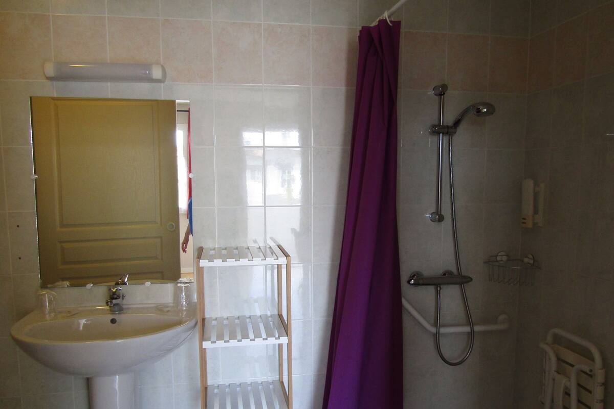 family triple room, multiple beds | bathroom | free toiletries, hair dryer, towels