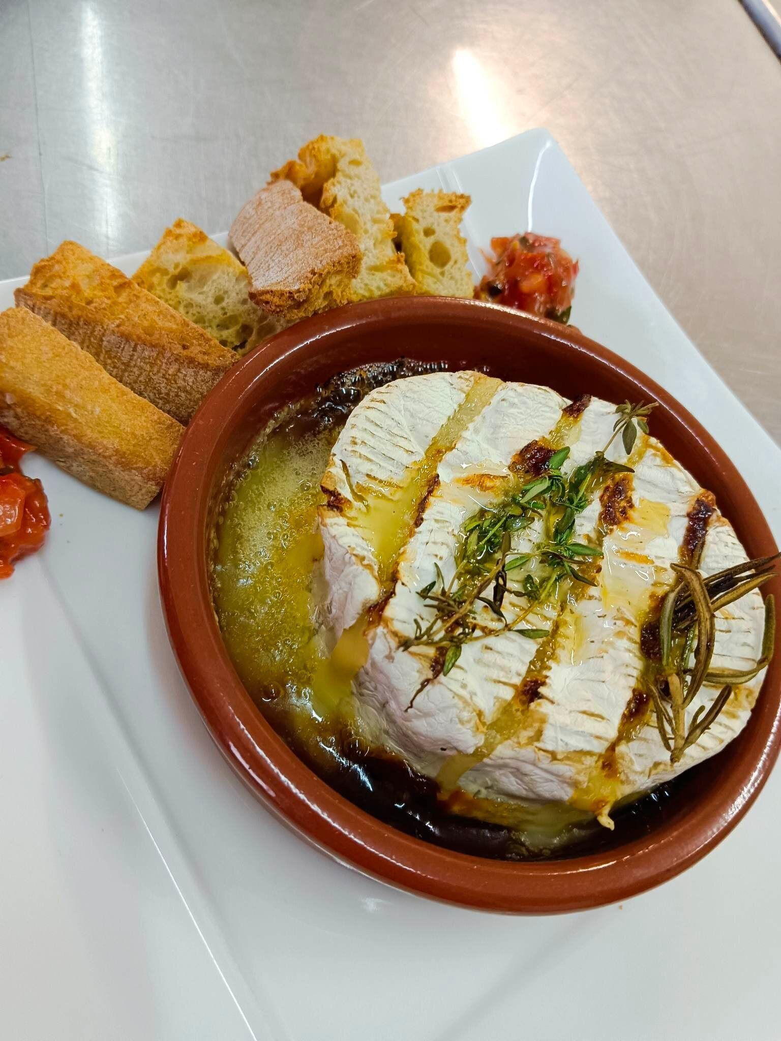 lunch and dinner served, regional cuisine