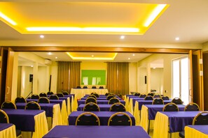 Meeting facility - Image Hotel & Resto (Bandung)
