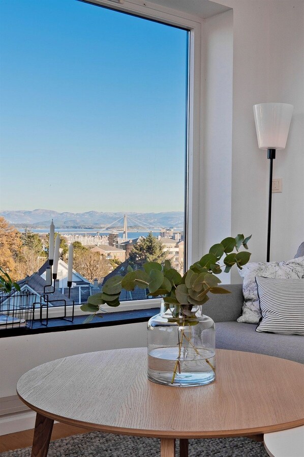 Departamento panorámico, 2 habitaciones, balcón, vista a la ciudad | Vista desde la habitación