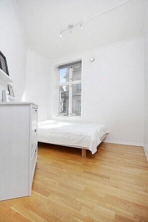Basic Apartment, 2 Bedrooms, City View