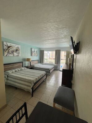 Standard Room, 2 Double Beds, Non Smoking, Kitchenette (2 Double Beds & Complete Kitchenette) | Iron/ironing board, free WiFi, bed sheets - Beach Colony Motel (Wildwood Crest)