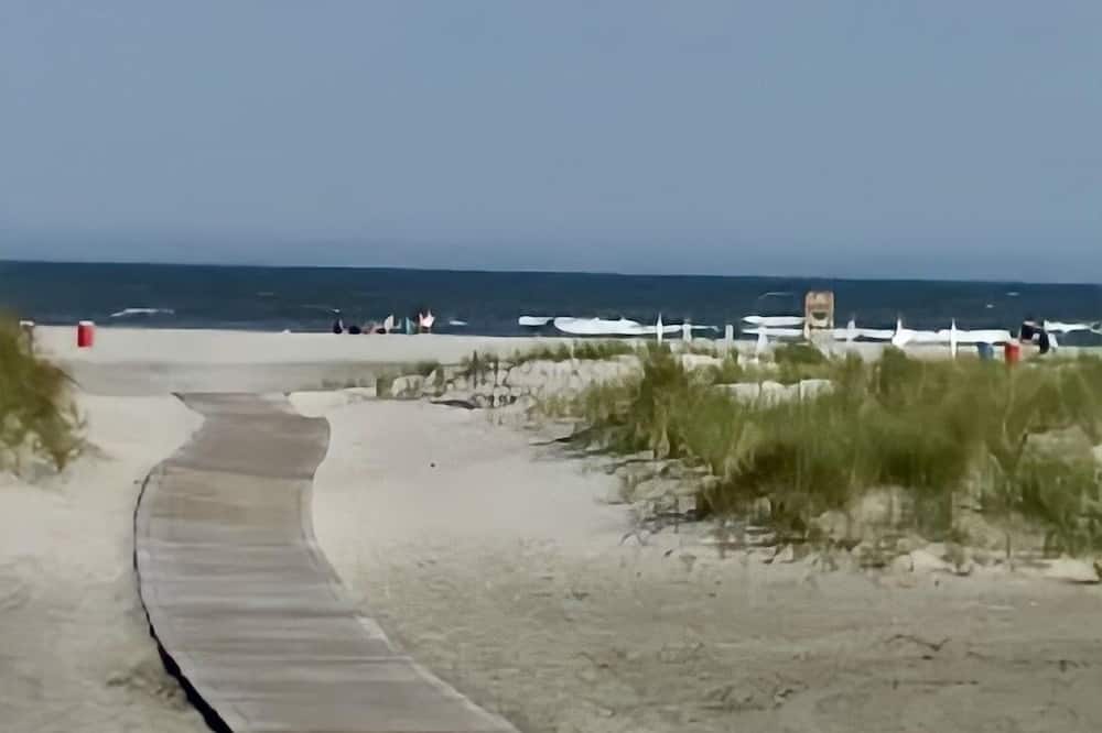 Beach Colony Motel