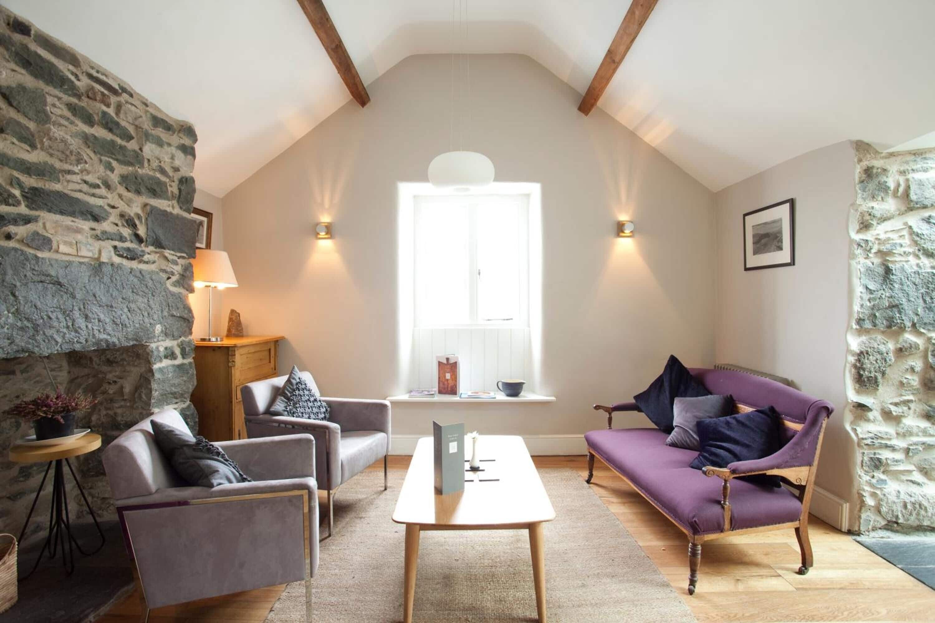 Flat-screen TV, DVD player, iPod dock