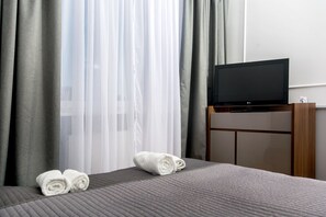 Superior Apartment, 1 Bedroom, Non Smoking, Kitchenette | Living area