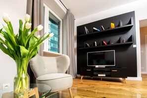 Premium Διαμέρισμα (3) | Πουπουλένια παπλώματα, σίδερο/σιδερώστρα, κούνιες/κρεβατάκια μωρού 