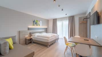 Comfort Studio, 1 Bedroom | 1 bedroom, hypo-allergenic bedding, minibar, in-room safe