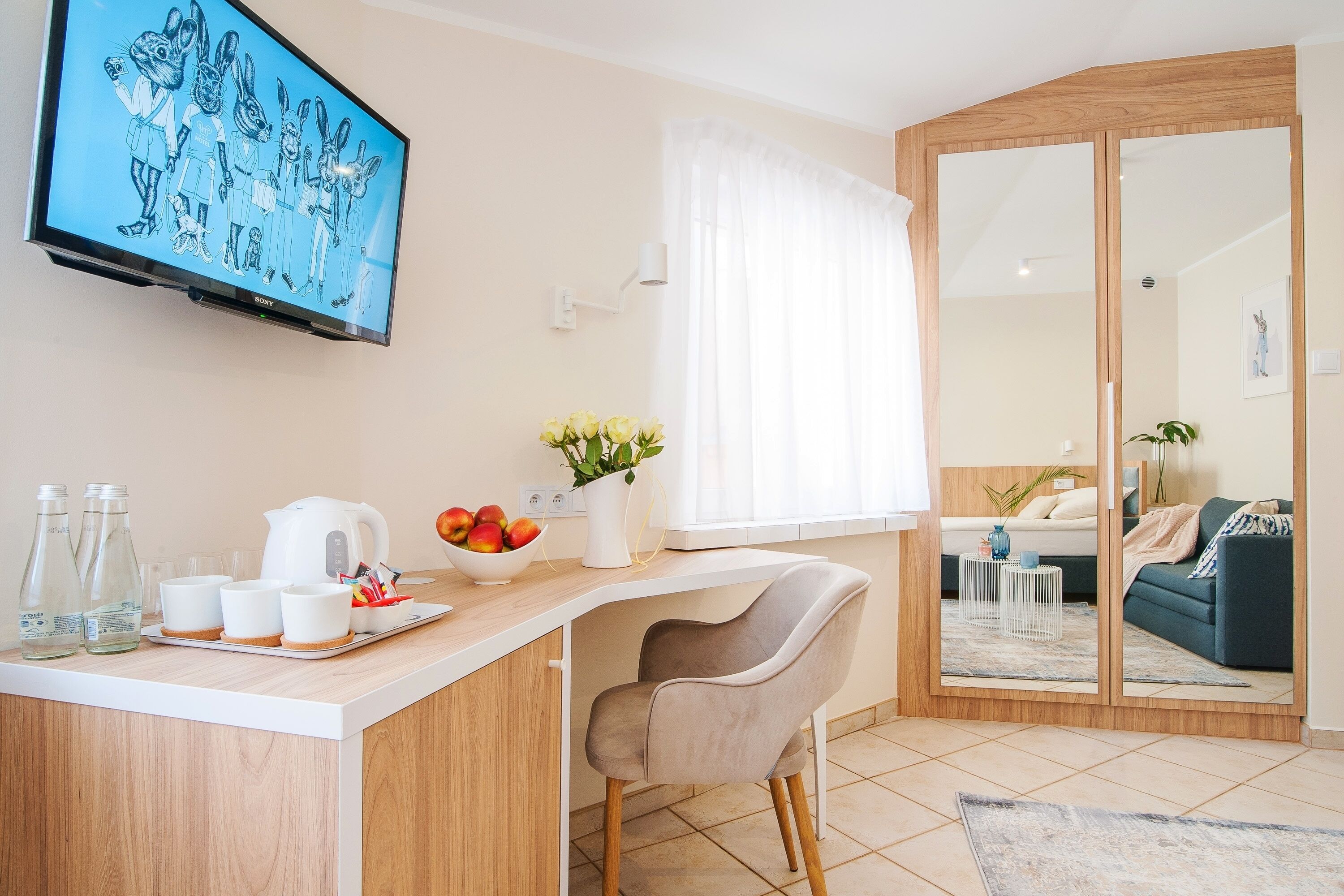 junior suite | 1 bedroom, hypo-allergenic bedding, desk, laptop workspace