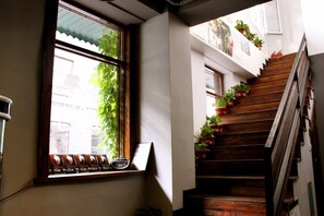 Staircase - Harbin Wheat International Youth Hostel (Harbin)