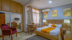 Standard Room, 1 Double Bed, Non Smoking | Minibar, desk, free WiFi, bed sheets - Central Hotel - Osu (Accra)