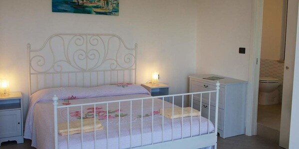 Desk, iron/ironing board, cots/infant beds, free WiFi