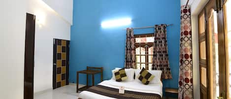 Double or Twin Room | Desk, free WiFi