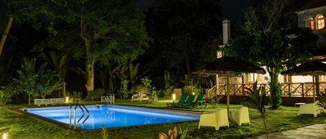 Façade de l’hébergement - soirée/nuit