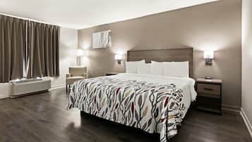 مكتب ومساحة عمل للكمبيوتر المحمول وستائر تعتيم وواي فاي مجانًا