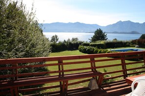 Deluxe Apartment, 2 Bedrooms | Balcony - Cabañas Rucalil (Pucón)