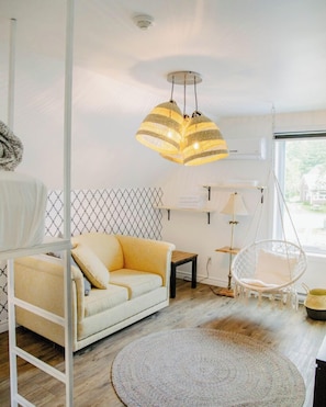 Sistema de insonorización, tabla de planchar con plancha y wifi gratis