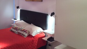 Superior Apartment, 1 Double Bed | Minibar, laptop workspace, blackout drapes, WiFi (free) - Apartamento Punta Carretas (Montevideo)