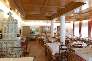 Petit déjeuner buffet compris tous les jours