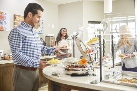 Staybridge Suites Miami International Airport, an IHG Hotel - Image 17