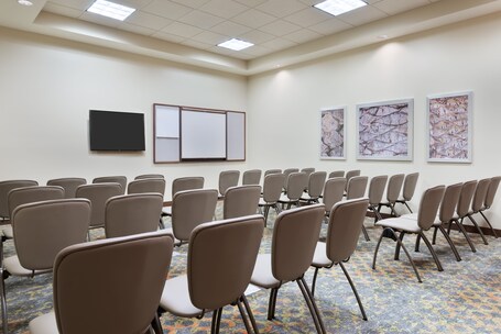 Staybridge Suites Miami International Airport, an IHG Hotel - Image 33
