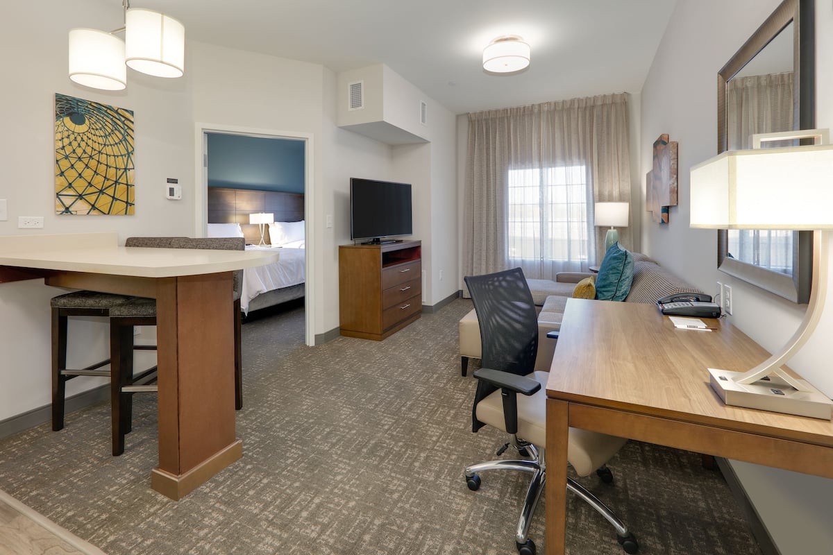 Premium bedding, in-room safe, desk, soundproofing