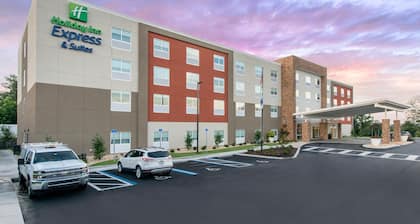 Holiday Inn Express & Suites West Melbourne by IHG