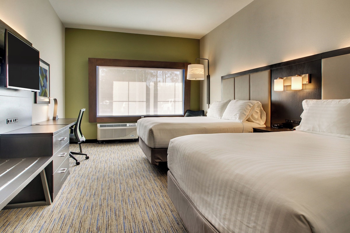 Standard Room, 2 Queen Beds, Roll-in Shower (Communications, Roll-In Shower) | Pillow-top beds, in-room safe, desk, laptop workspace