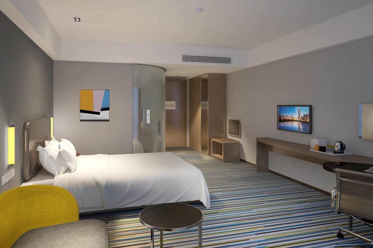 In-room safe, desk, blackout drapes, soundproofing