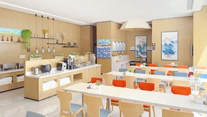Breakfast served - Holiday Inn Express Zhangye by IHG (Zhangye)