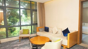 1 bedroom, premium bedding, down duvets, minibar - Holiday Inn Kunshan Huaqiao by IHG (Suzhou)