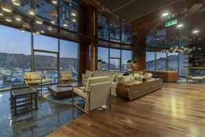 2 restaurants, breakfast served - Crowne Plaza Cappadocia - Nevsehir by IHG (Nevsehir)