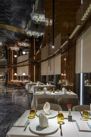 2 Restaurants; Frühstück und Abendessen werden serviert
