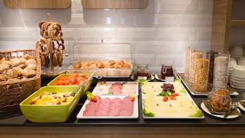 Tägliches inbegriffenes Frühstücksbuffet