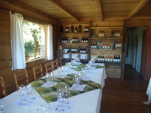 Breakfast, lunch, dinner served; local cuisine - Kila Tai Tai Lodge (Curarrehue)