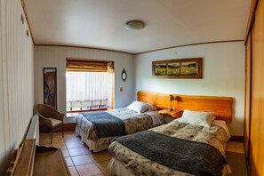 Free WiFi, bed sheets - Hostal Muller (Pucón)