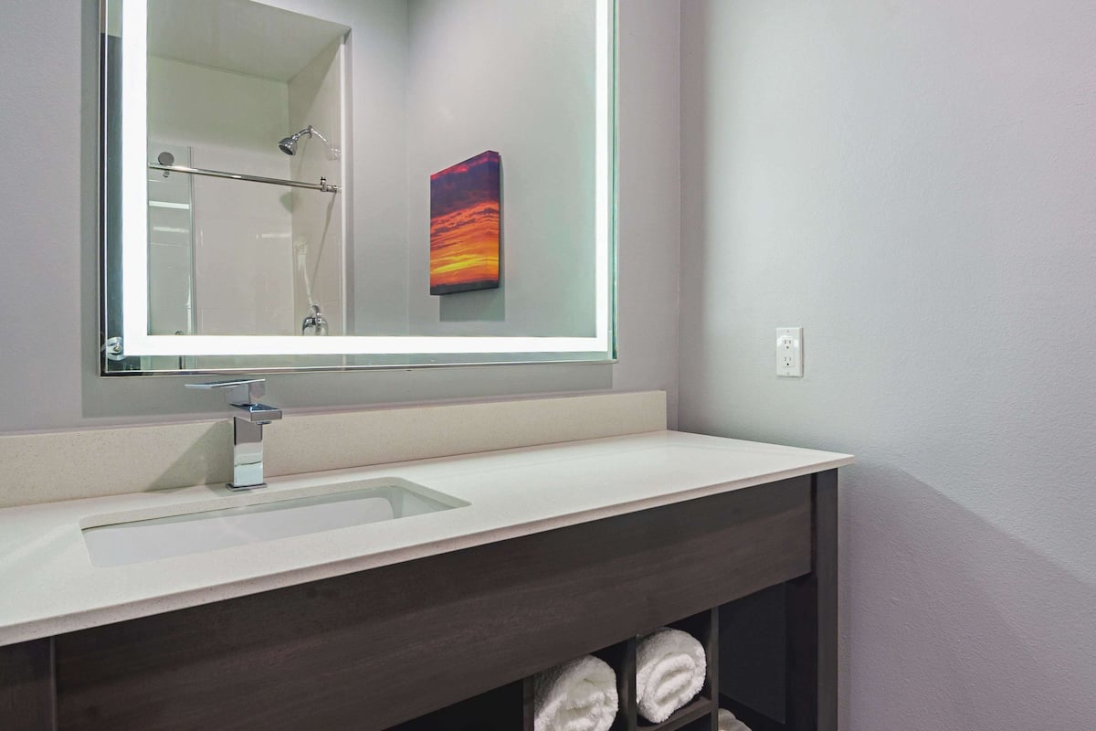 premium bedding, desk, iron/ironing board, free cots/infant beds