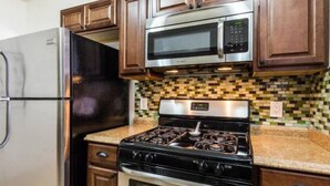 Apartment, 2 Bedrooms (L-7858) | Private kitchen | Coffee/tea maker, full-size fridge, microwave, oven - Downtown Phoenix Apartments offered by Short Term Stays (Phoenix)